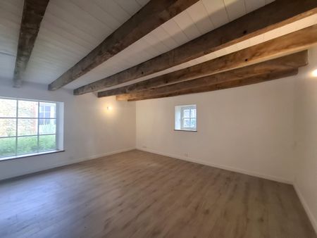 Location Maison 5 pièces 198m² MACHECOUL ST MEME 44270 - Photo 2