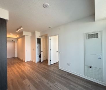 For Lease - 28 Interchange Way Unit# 2008, Vaughan, Ontario - Photo 4