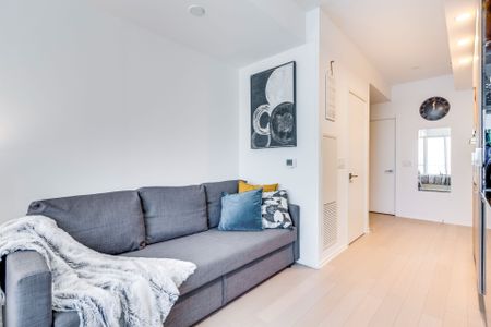 For Lease - 70 Temperance Street Unit# 2505, Toronto, Ontario - Photo 3