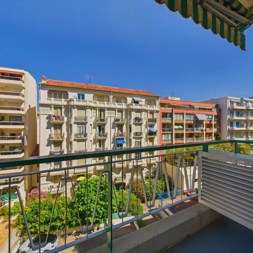 Location Appartement 1 pièce 28m² NICE 06000 - Photo 1