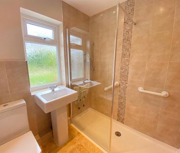 2 bedroom bungalow to rent - Photo 3