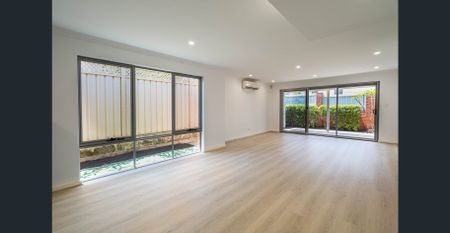 IMMACULATE FAMILY HOME! - Photo 2