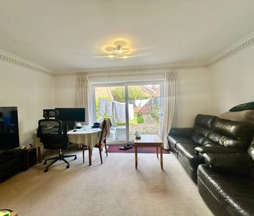 The West Hundreds, Fleet, Hampshire, GU51 - Photo 1