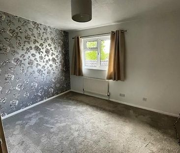 2 bedroom semi-detached house to rent - Photo 6