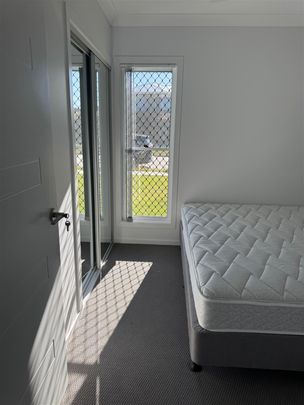 Brand New Fully Furnished Shared Accommodation – 1/2 Hill Drive, Aratula QLD 4309 - Photo 1