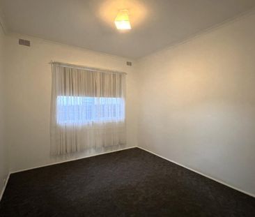 Cosy two bedroom home - Photo 4