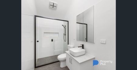 "Brand new treat!" - Photo 5