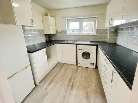 1 bedroom ground floor maisonette to rent - Photo 5