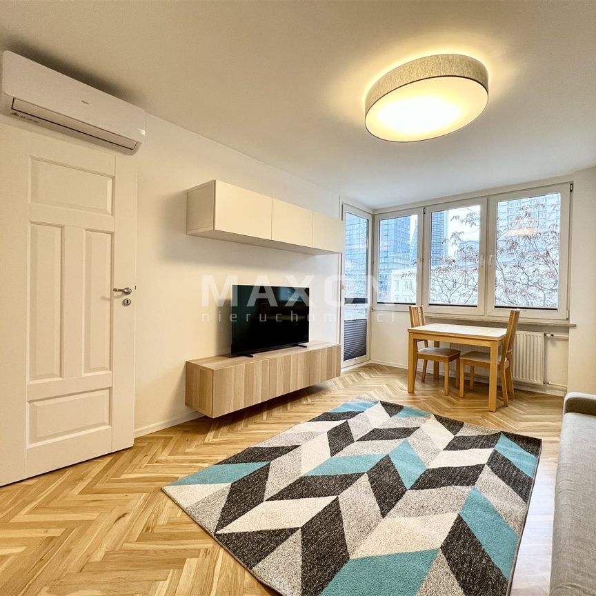 2 pok z widokiem na pl. Grzybowski - Photo 1