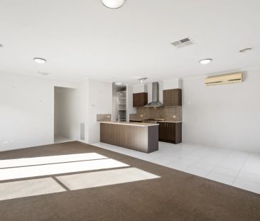 Everything at Your Doorstep - Photo 5