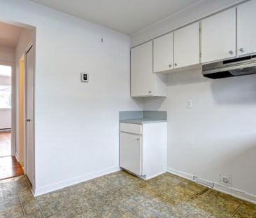 3 1/2 à Ste-Thérèse - internet inclus - libre maintenant ou 1er déc... - Photo 4