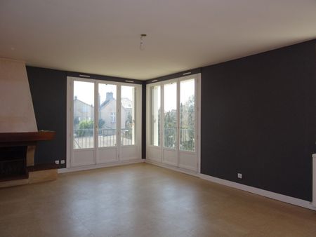 Location Appartement 4 Pièces 97 m² - Photo 2