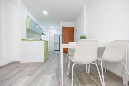 Carrer de Pere Cabanes, Valencia, Valencian Community 46019 - Foto 5