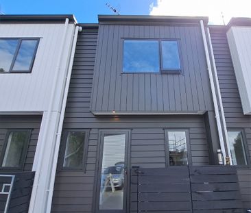 2/47 Awaroa Road, Sunnyvale - Photo 5
