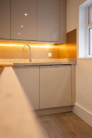 Room 1, Woodcot Avenue, Belfast, BT5 5JA - Photo 4