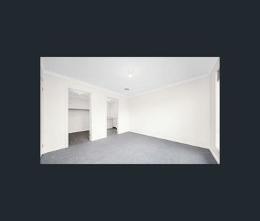 35 Fieldstone Way, Brookfield, Vic 3338 - Photo 1
