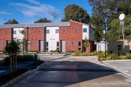 Modern 2BR Townhouse in Mangere East! - Photo 4