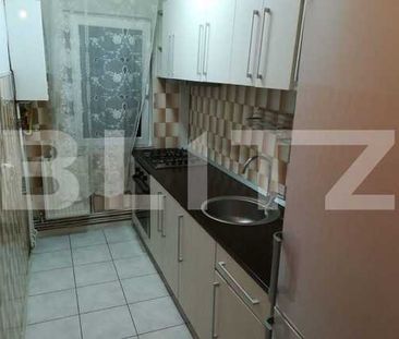 Apartament 3 camere, 50 mp, parcare, zona BIG - Photo 2