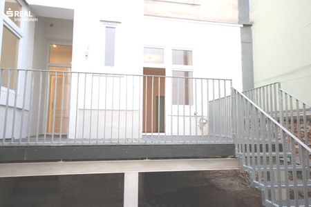 ruhige, neu sanierte 4-Zimmer-Wohnung mit Terrasse, mitten in der Fußgängerzone - Foto 5