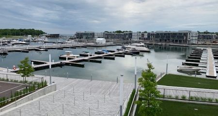 317 Broward #113 Innisfil | $1800 per month | Plus Heat | Plus Water | Plus Hydro - Photo 4