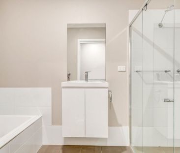 Lighthouse Beach Townhouse - Low Maintenance Living - Photo 6