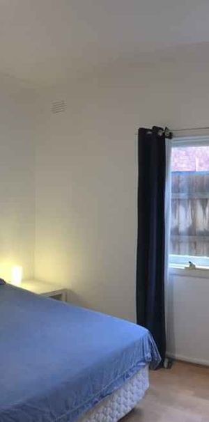 Room 3 (Non Ensuite) - Photo 1