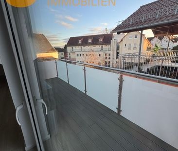 Helle und moderne 3 Zimmer DG-Wohnung mit sonnigem Flair und Balkon... - Photo 3