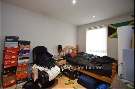 3 Bedroom House Near the Leeds University - Photo 3