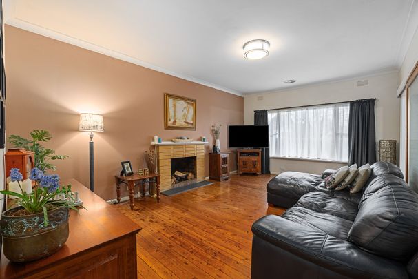 Convenience At Your Doorstep - Photo 1