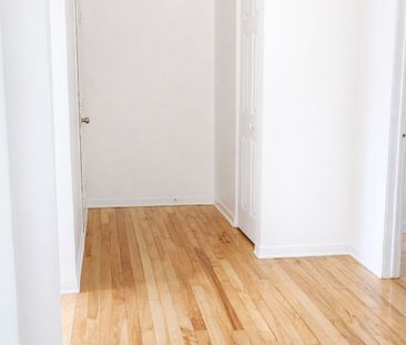 910 Rue Papineau, Laval (Saint-Vincent-de-Paul), QC H7E - Photo 4