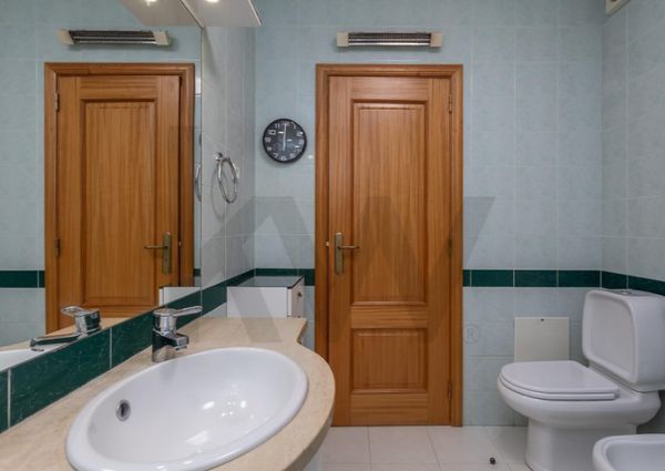 Apartamento T4 em Lisboa