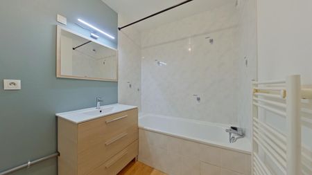 Location Appartement 2 pièces 57m² POITIERS 86000 - Photo 2