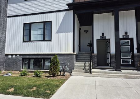 For Lease - 4263 Fourth Avenue Unit# 812, Niagara Falls, Ontario - Photo 2