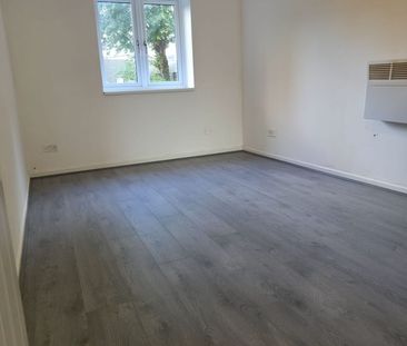 1 Bed Flat, Ashdown Court, IG11 - Photo 1