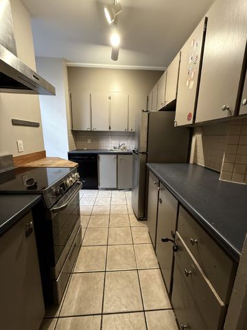 402 McLeod Street - 1 - Photo 2