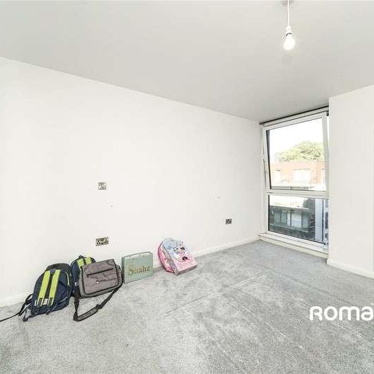 Farnborough Road, Farnborough, Hampshire, GU14 - Photo 1