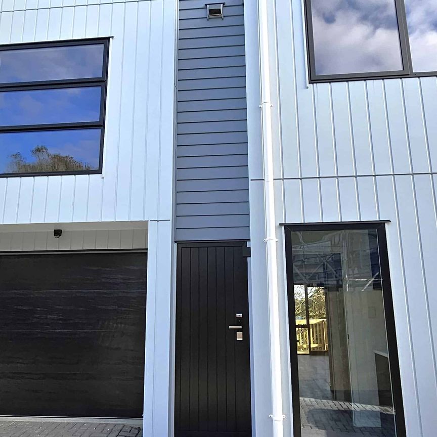 4 Bedrooms, Glenfield - Photo 1