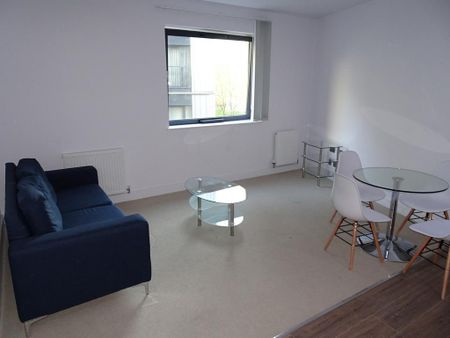 2 bedroom apartment to rent - Photo 4