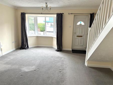 2 bedroom end of terrace house to rent - Photo 3