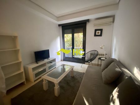 Alquiler Piso en Casco Urbano, Villaviciosa De Odón - Photo 2