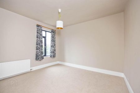 Six Month Rental @, 27 Grand Parade, Belfast, BT5 5HG - Photo 5