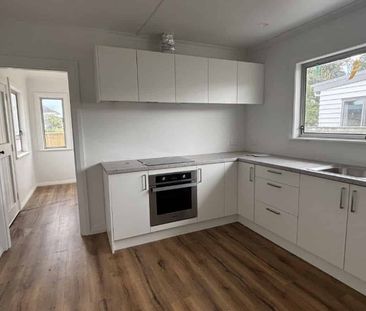 Renovated Tawhero Home - Photo 4