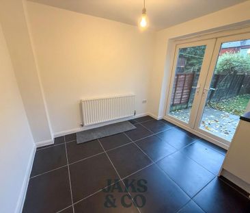 3 bedroom terraced house to rent - Photo 2