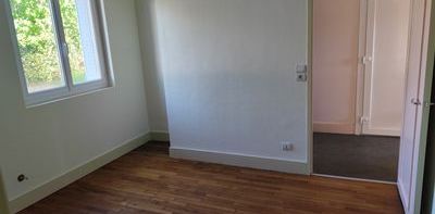 À louer / Appartement F4 / BESANCON QUARTIER MONTRAPON 6 Place Colette - Photo 2