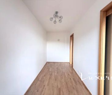 Pronájem bytu 1+kk 38 m - Fotografie 5