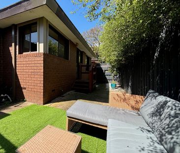 2/105 Perry Street, Fairfield - Photo 1
