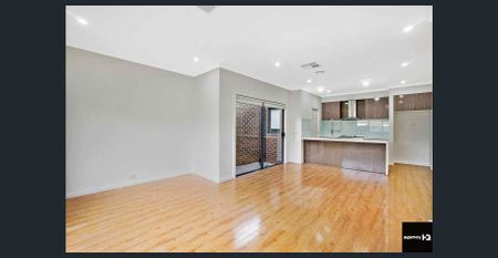 Stunning Family Home in Tarneit | 11 Airedale Avenue - Photo 2