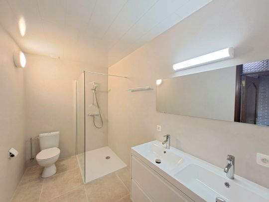 Ruime woning te huur in Hulste met 3 slaapkamers en garage - Foto 1