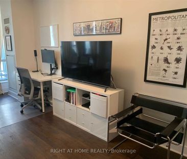 Lofts 399 , #717 - Photo 3