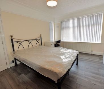 3 bedroom House in Mayville Terrace, Leeds - Photo 5